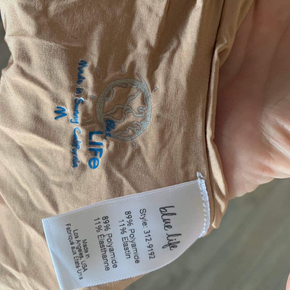 {Personal Item} Eclipse One Piece - image 7